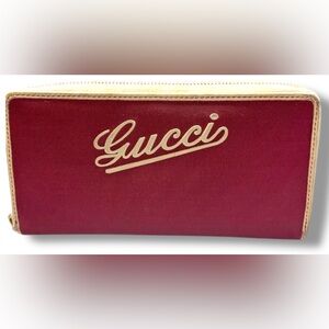 Gucci Red Wallet Vintage Zip-around Long Wallet The Boulevard Collection RARE